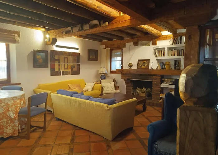 La Cerca De La Mata, Decerca Dom wakacyjny